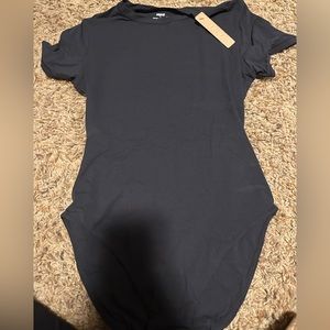Skims fits everybody black bodysuit size small NWT